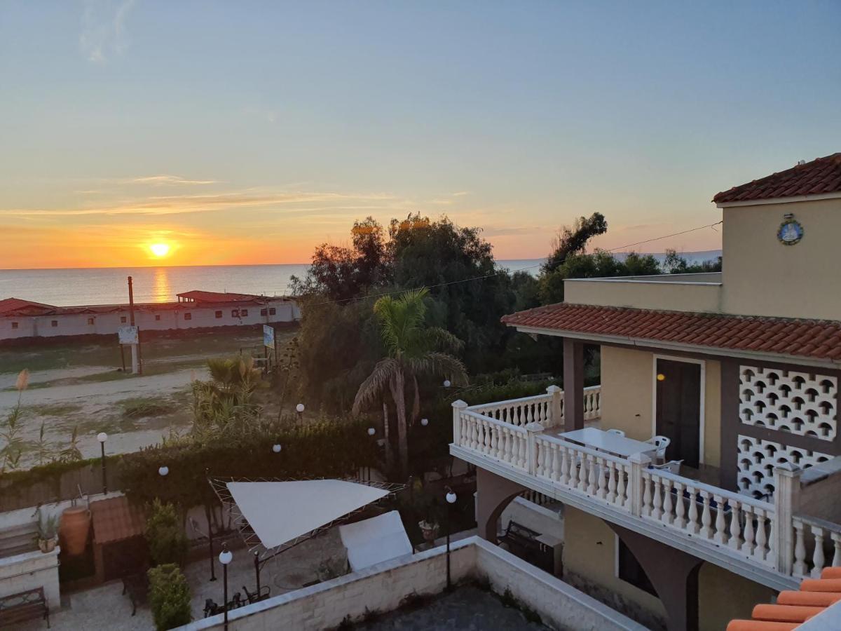 Villa Capriccio Villaggio San Leonardo Bagian luar foto